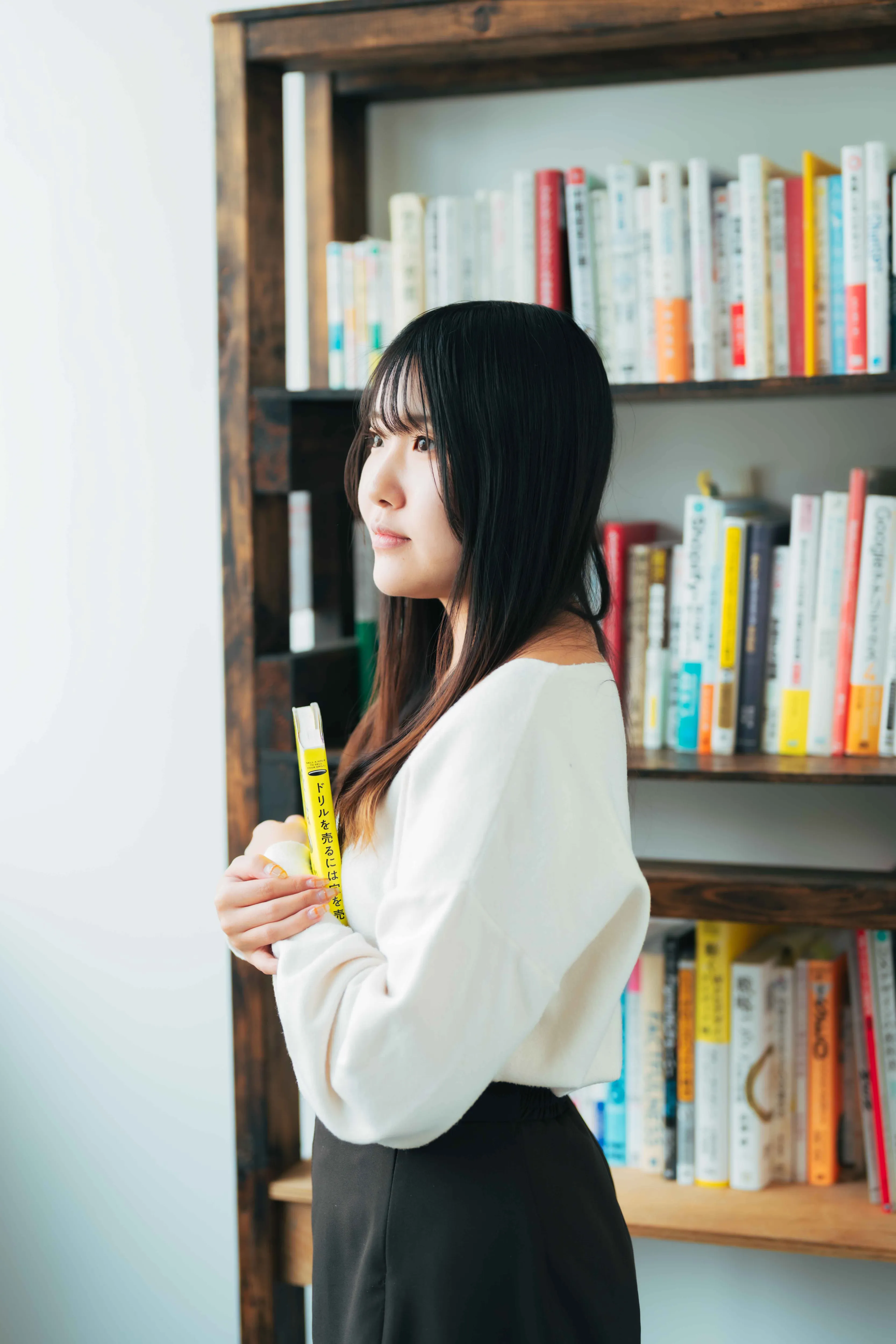 Yuna Inoue、 WEBディレクター_制作アシスタント